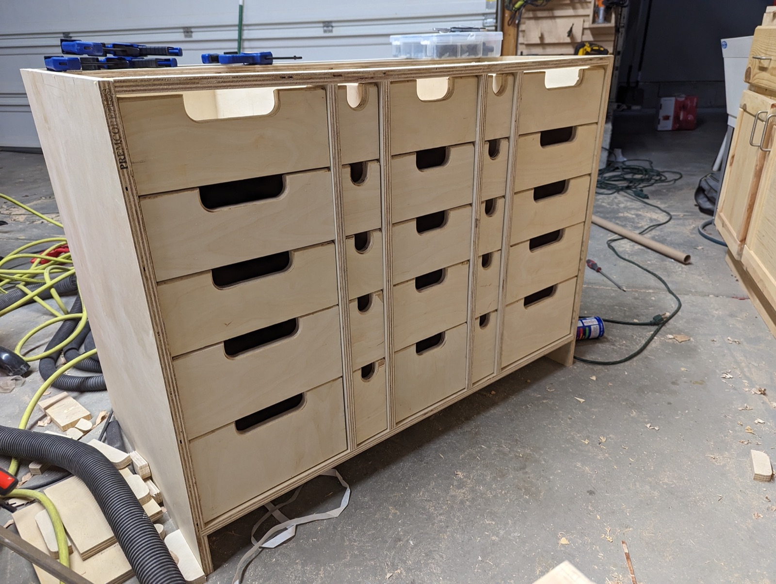 Workshop drawers installed in the box